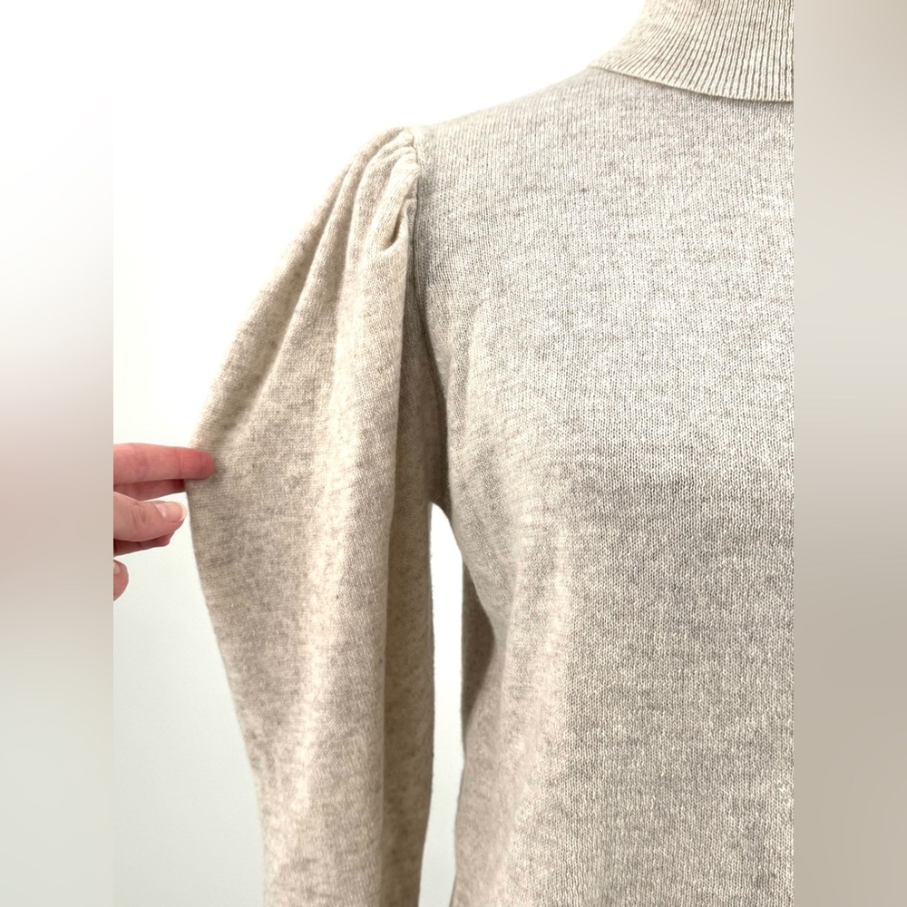 Aqua Cream Oatmeal Cashmere Puff Sleeve Turtleneck Sweater Size L - Picture 4 of 10